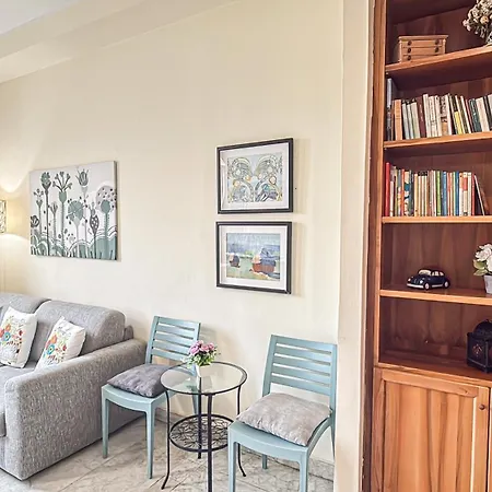 Rosselli Terrace Apartman *